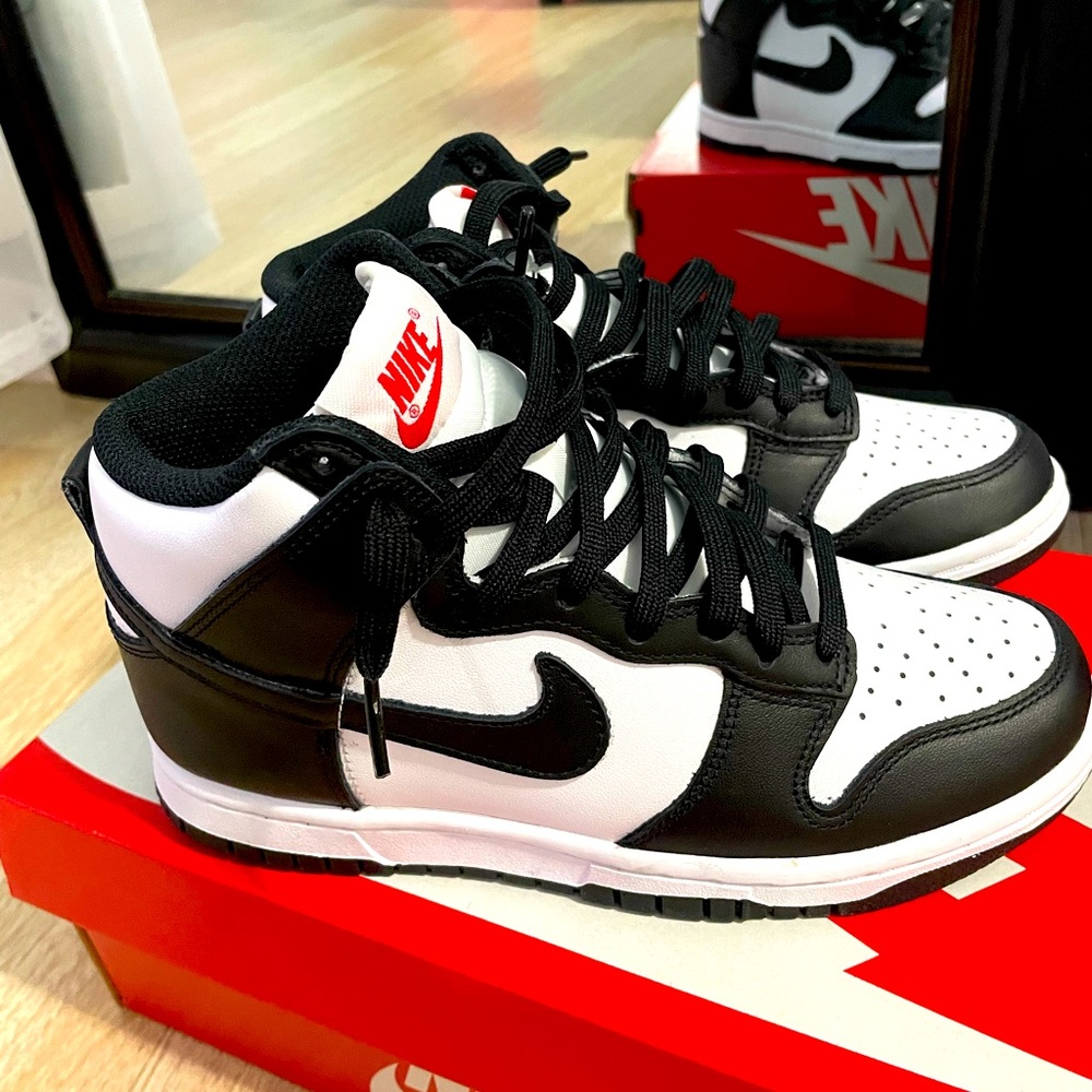 Nike Dunk High Panda